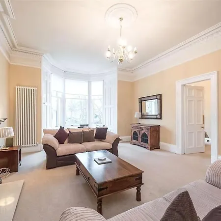 Beautiful & Bright 2 Bed Flat Murrayfield Edinburgh Exterior photo
